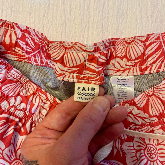 Fair Harbor The Anchor Swim Shorts Mens XL Liner Red Hawaiian Floral Trunks - Picture 2 of 7